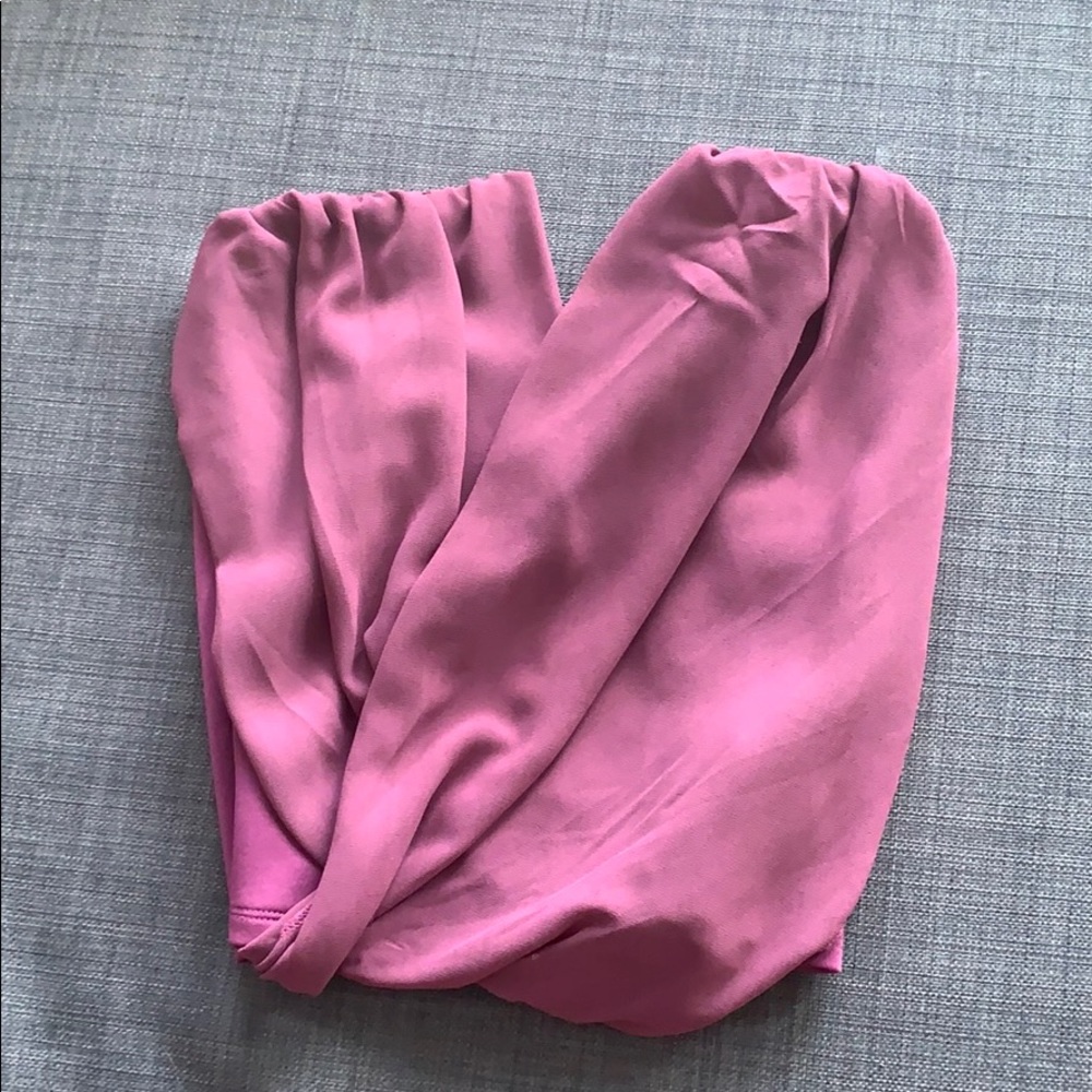Strapless deep V top